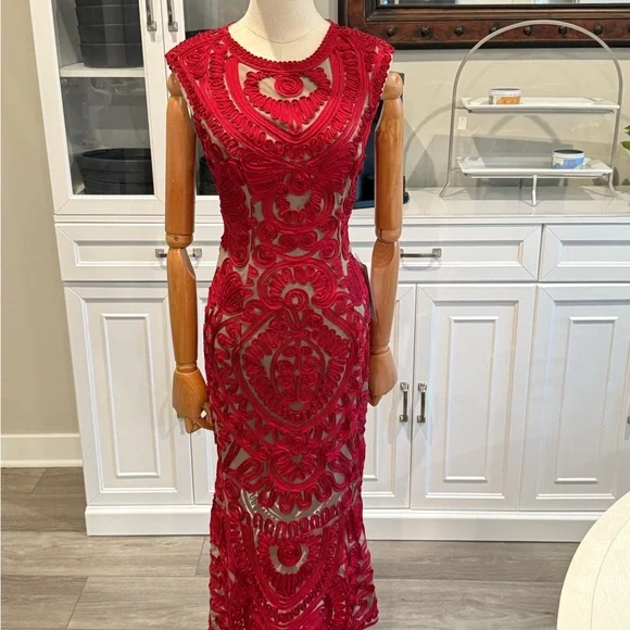 JS Collections Red Sequin Embellished Sheath Midi Dress - Picture 2 of 15